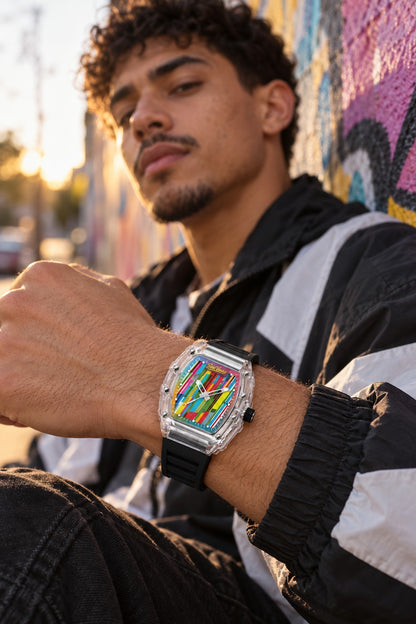 Saint Venice Prism Black — no pulso